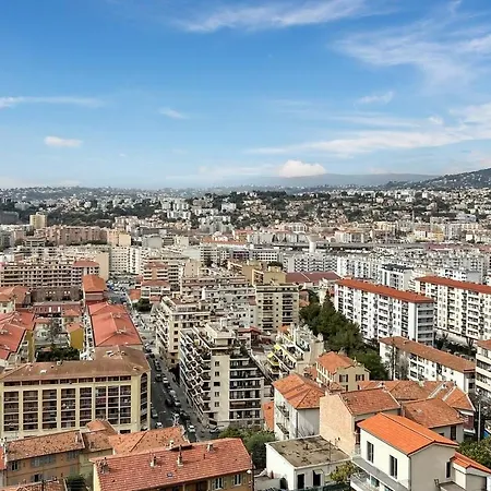 Le Panoramique Apartment